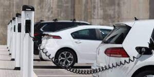 The-impact-of-electric-cars-and-motorcycles-on-the-future-of-the-automotive-industry